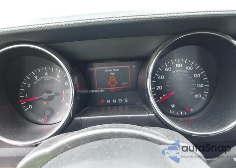 2017 Ford Mustang V6 из США, поврежденный, VIN 1FATP8EM8H5313529